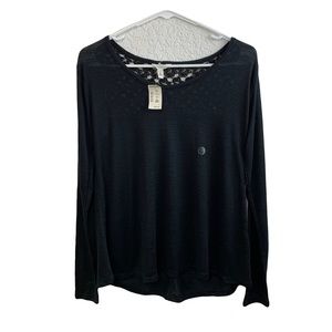 NWT Aeropostale Women’s Black Knit Long Sleeve with Lace Detail Size XS
